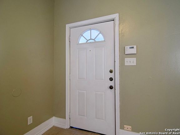 5th image of 416 Delgado St