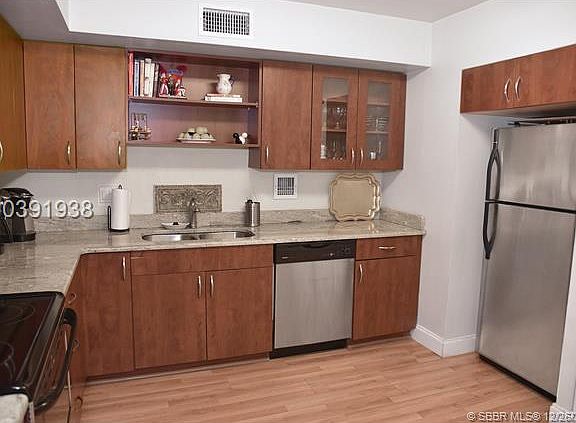5th image of 2800 N 46th Ave APT 310A