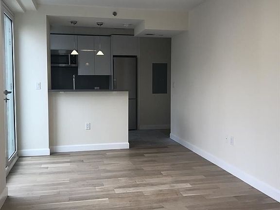 4th image of 111 E 115th St APT 3D