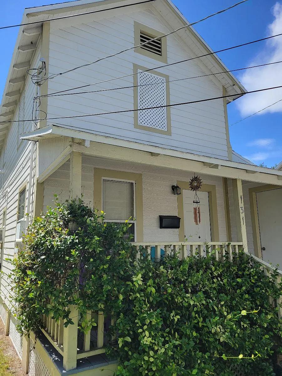 Building Photo - 133 Cottage Ln #1