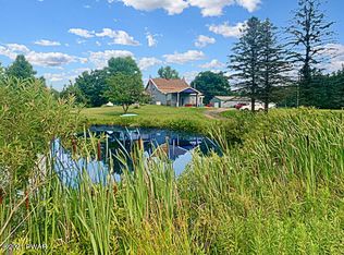 287 Dixon Valley Rd, Pleasant Mount, PA 18453