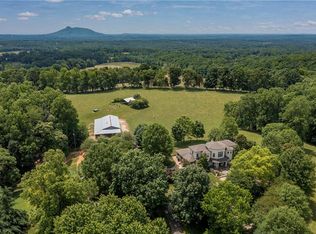 196 Blue View Farm Trl, Mount Airy, NC 27030
