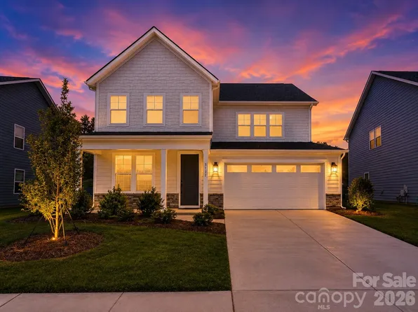 5132 Glenwalk Dr, Charlotte, NC 28269