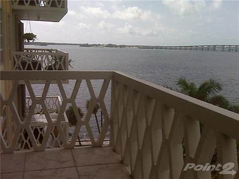 2nd image of 1430 Brickell Bay Dr APT 606