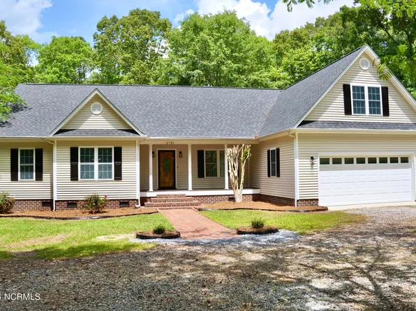 2731 Beddard Road, Grimesland, NC 27837