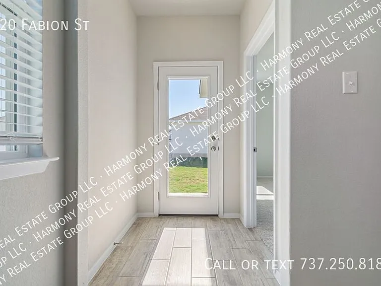 220 Fabion St — Photo 19