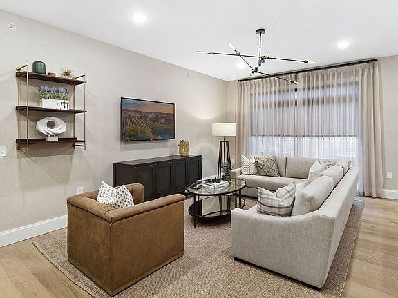 G Model Living Room
