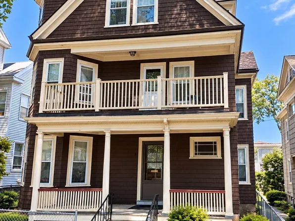 10 Samoset St, Dorchester, MA 02124