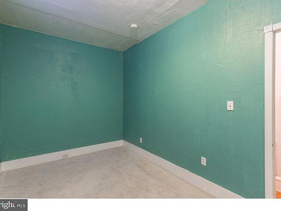 4th image of 3887 Manayunk Ave Floor 1