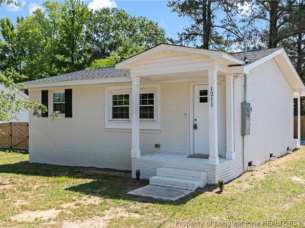 1211 S 1st St, Lillington, NC 27546