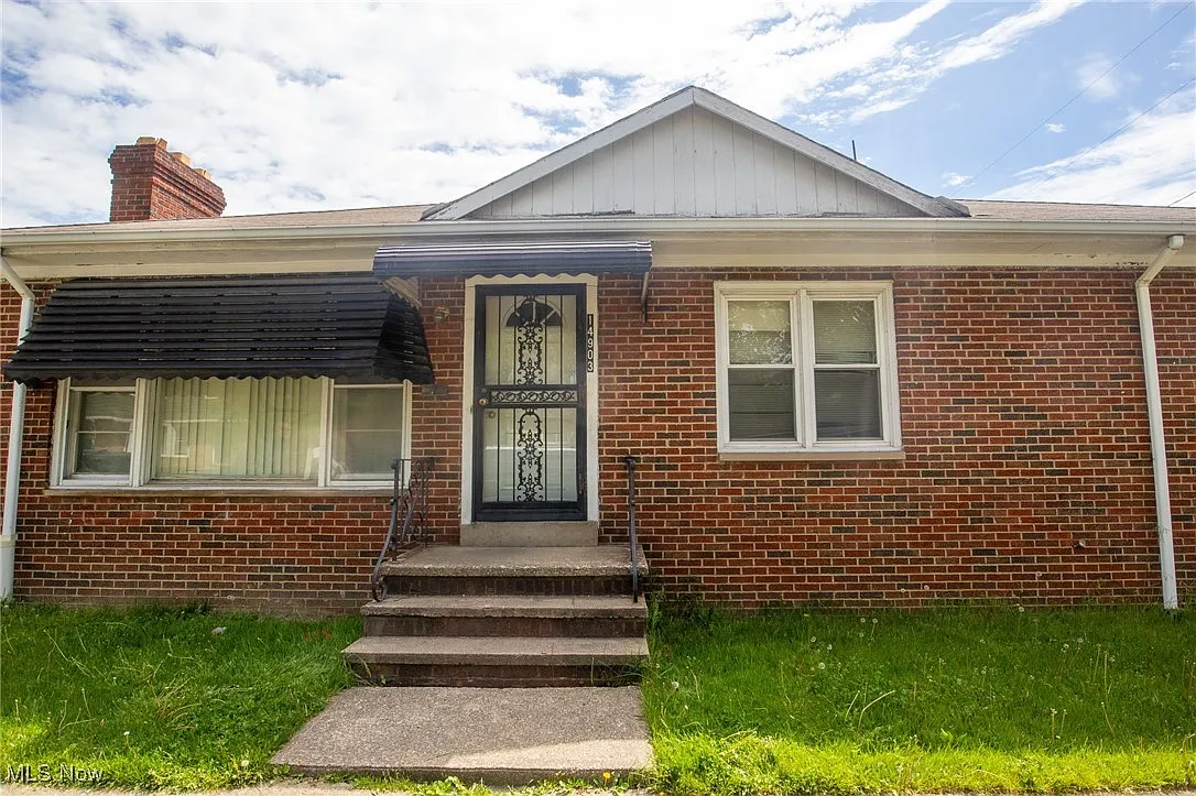 14903 Glendale Ave photo 1