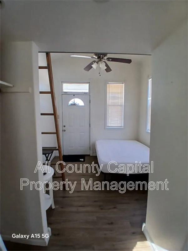 1 bed, 1.0 bath, 400 sqft, $825 — Photo 3