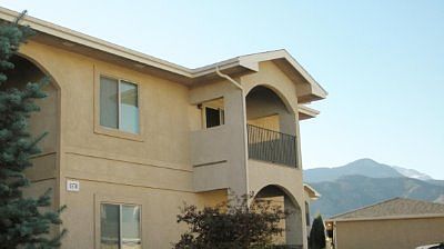 Upper Level Corner Unit