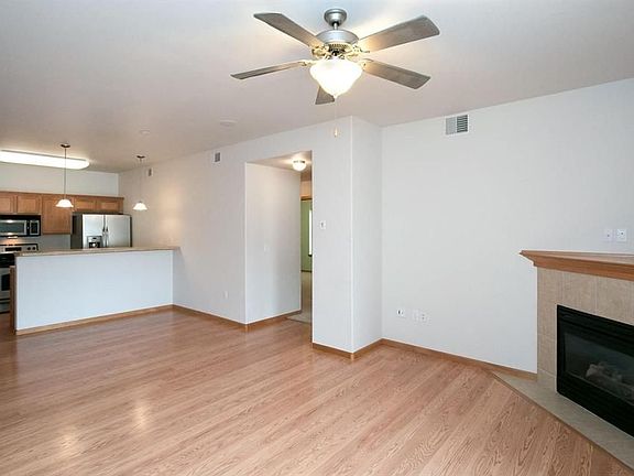 3rd image of 245 Sadler Ln APT 101