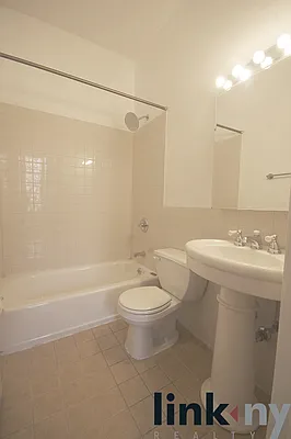 Rented by Link NY Realty | media 26