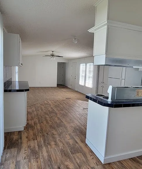 1139 Bonfire Dr — Photo 15