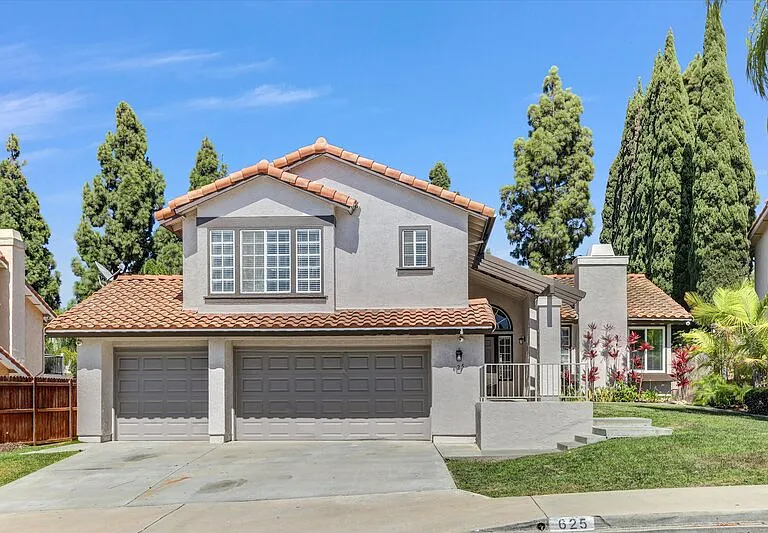 625 Forester Ln — Photo 1