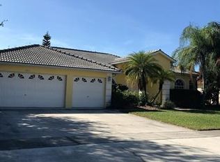3200 Brookeview Ct, Naples, FL 34120