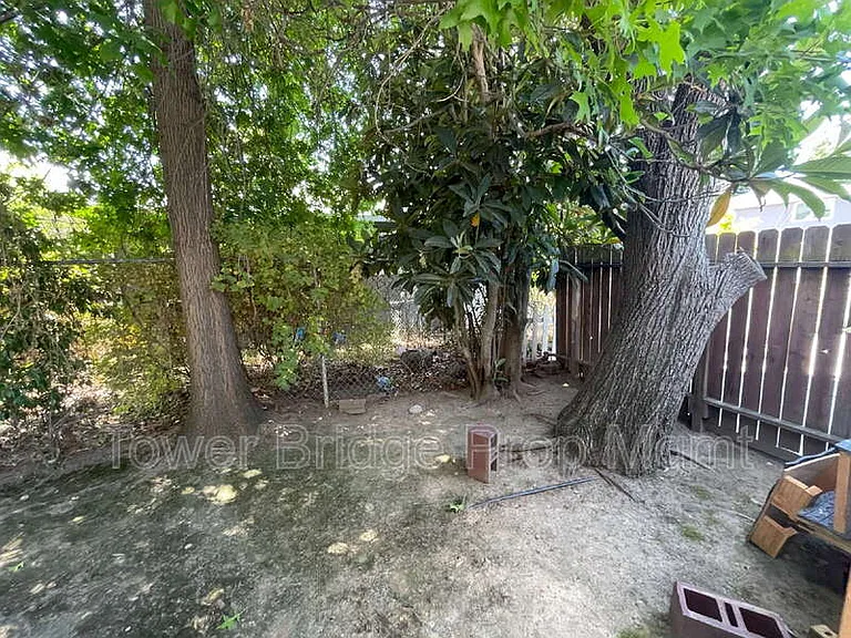 2701 San Fernando Way #2 — Photo 31