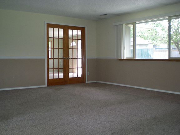 5th image of 1616 127th Ave NE