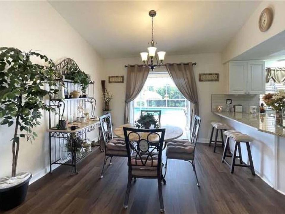 1st image of 241 SW 43rd St #241