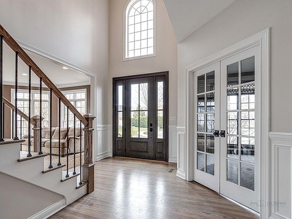 3rd image of 1283 N Shoreside Ct