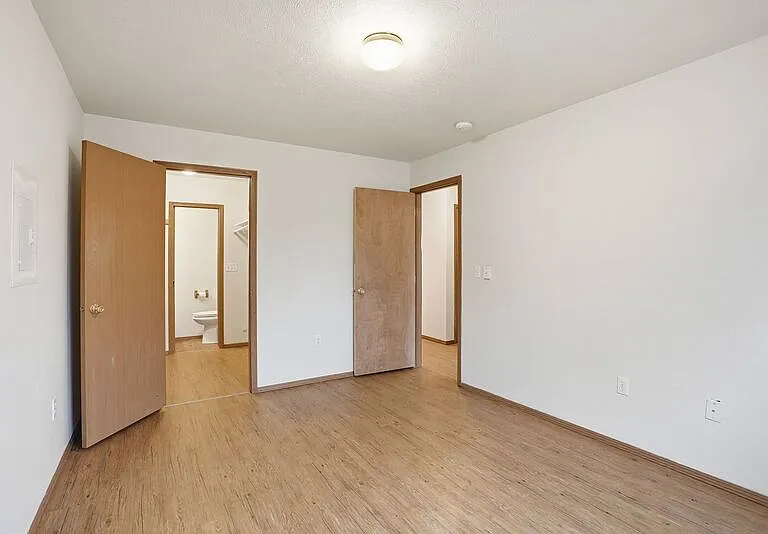 13221 E 31st Ct #2 — Photo 15
