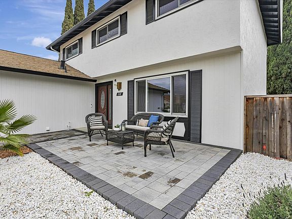 5th image of 168 Woodland Way