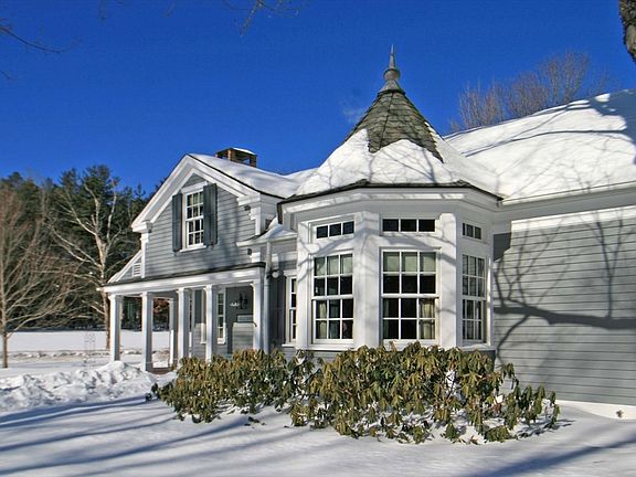 3rd image of 11 Cook Rd