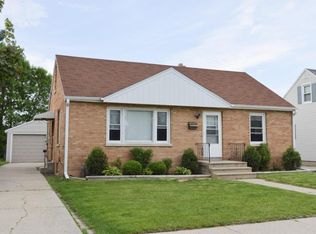 1512 26th St, Kenosha, WI 53140