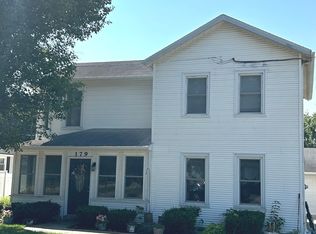 179 S Main St, Seneca, IL 61360