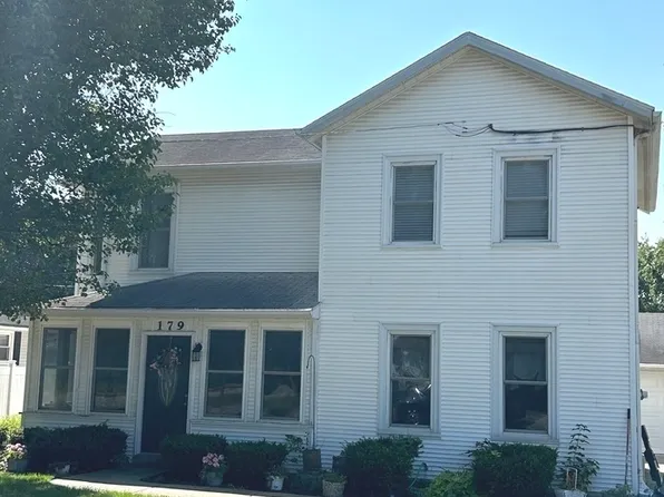 179 S Main St, Seneca, IL 61360