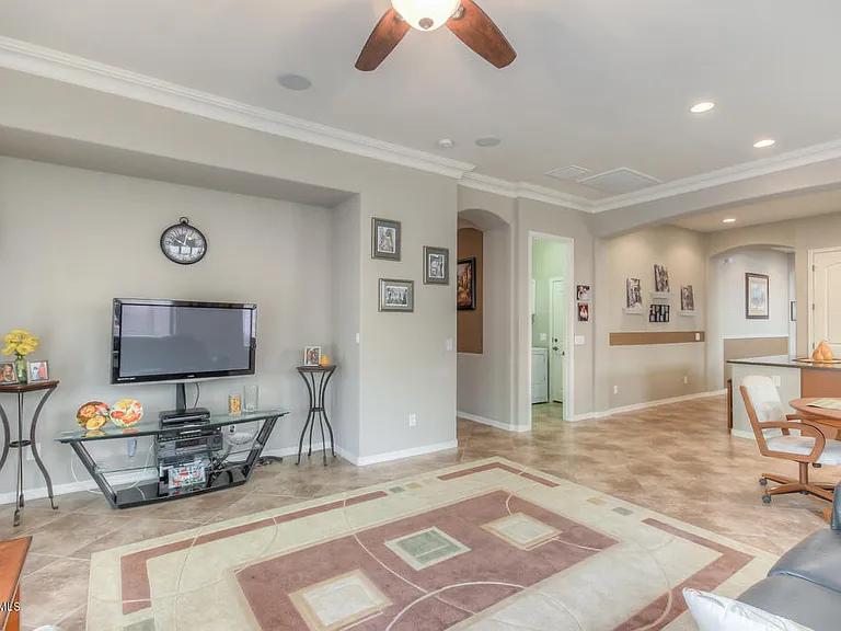 20912 W Ridge Rd — Photo 3