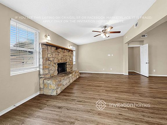 4th image of 2306 Lakeshore Ln