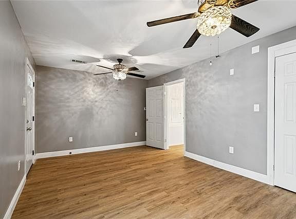 2nd image of 805 S Olive St APT B
