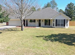 8006 Fishook Ln, Picayune, MS 39466