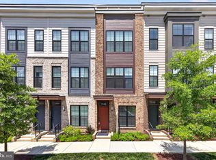7348 Blade Dr, Falls Church, VA 22042