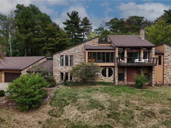 2001 Tremont St, Dover, OH 44622