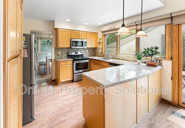 5360 Red Lake Ct — Photo 13