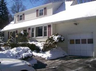 17 Mallory Rd, Spring Valley, NY 10977