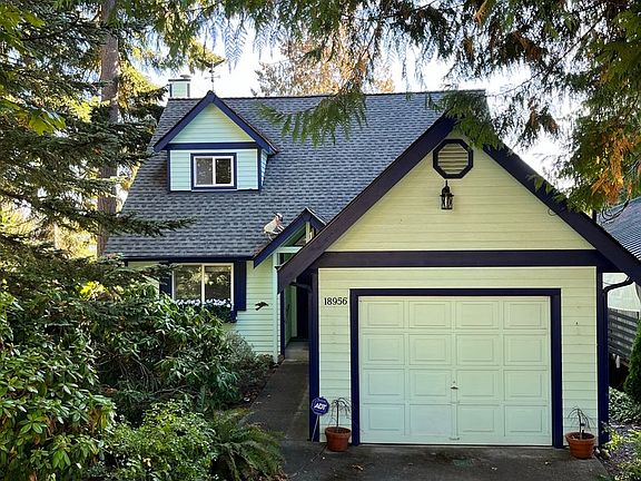 2nd image of 18956 Harris Ave NE