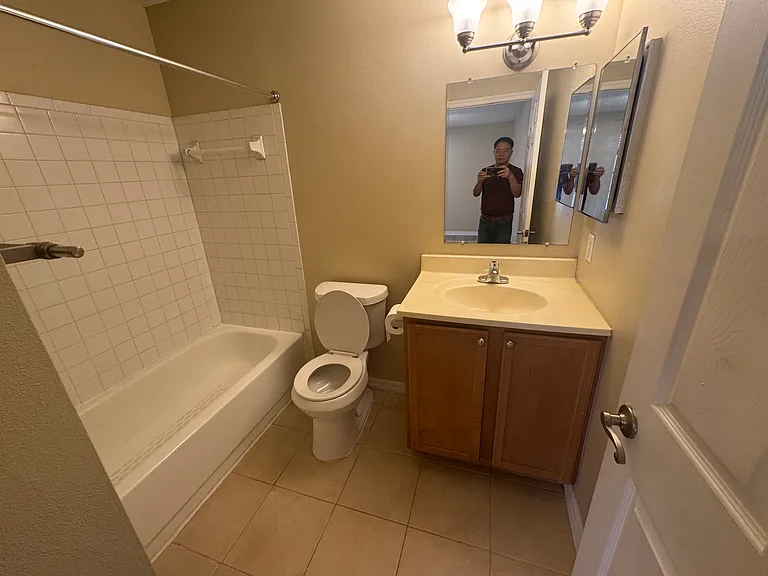 314 Lake Parsons Grn #201 — Photo 15