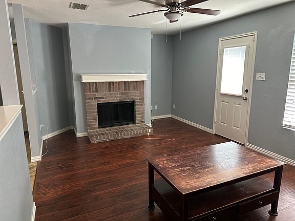 4th image of 8124 Stowe Springs Ln