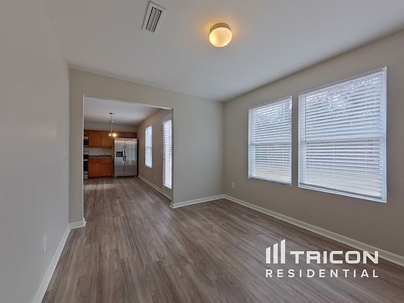5th image of 3224 Pikes Peak Dr