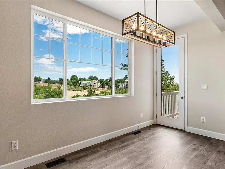 5355 Canyon View Dr — Photo 5