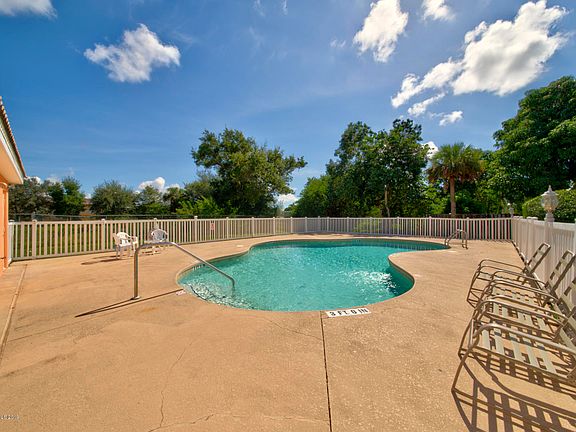 5th image of 2097 Hidden Grove Ln #210