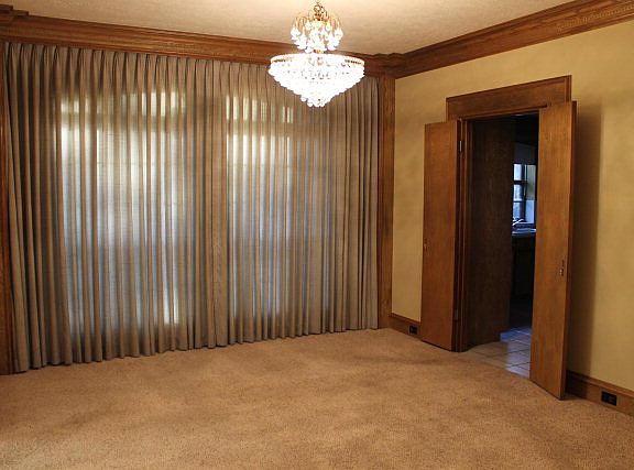 5th image of 2210 Meadow Gardens Dr