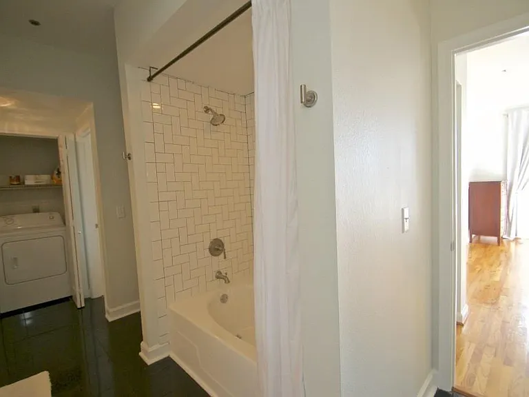 3777 Peachtree Rd NE #735 — Photo 8