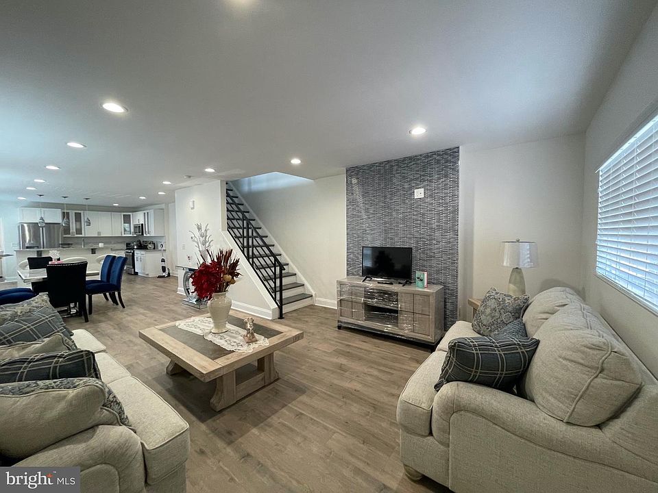 1st image of 6720 Torresdale Ave