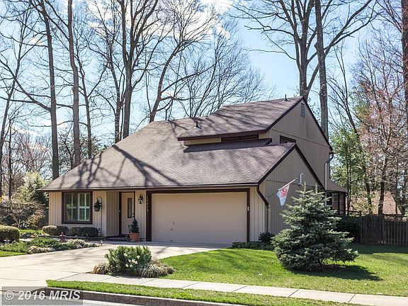 2nd image of 10413 Nellie White Ln